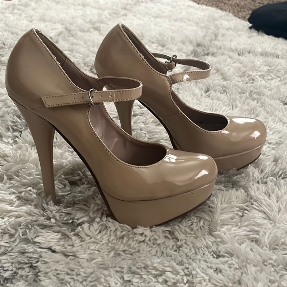 Women high heels